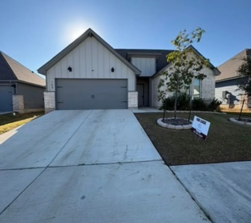 169 Hugh Dr