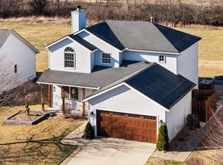 1515 Maplewood Dr, Saline, MI 48176