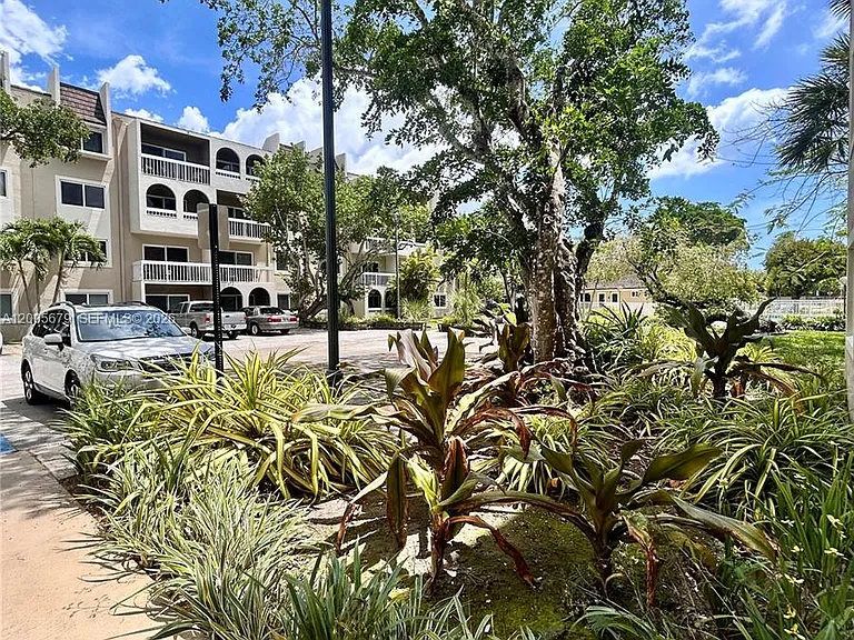 7740 Camino Real #G-404 — Photo 18