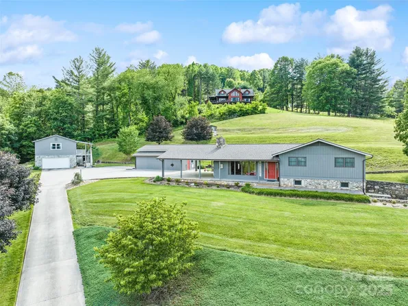 415 Crawford Rd, Waynesville, NC 28785