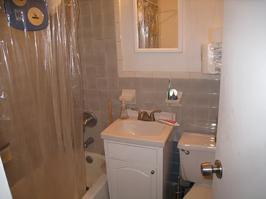 Rented by Alexiou Realty | media 13