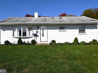 403 Andover Rd, Fairless Hills, PA 19030