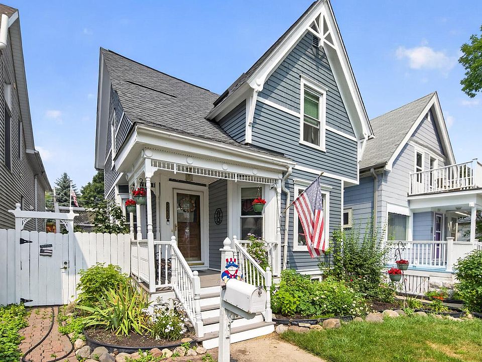 1st image of 3463 N Bartlett AVENUE