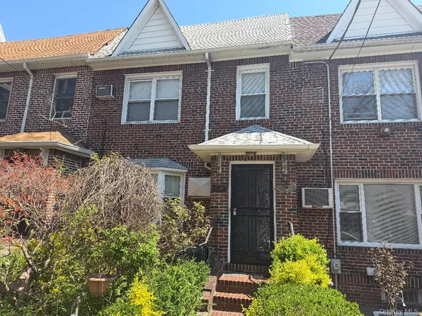 6333 83rd Street, Middle Village, NY 11379