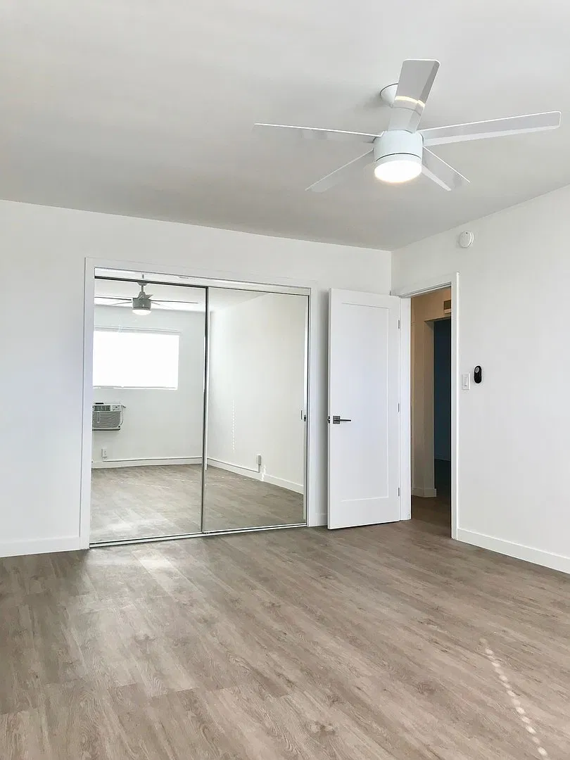 1155 Hacienda Place — Photo 3