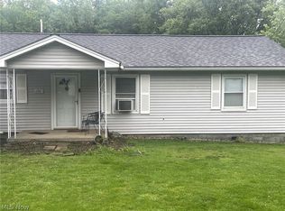 1352 Heaton Blvd, Niles, OH 44446