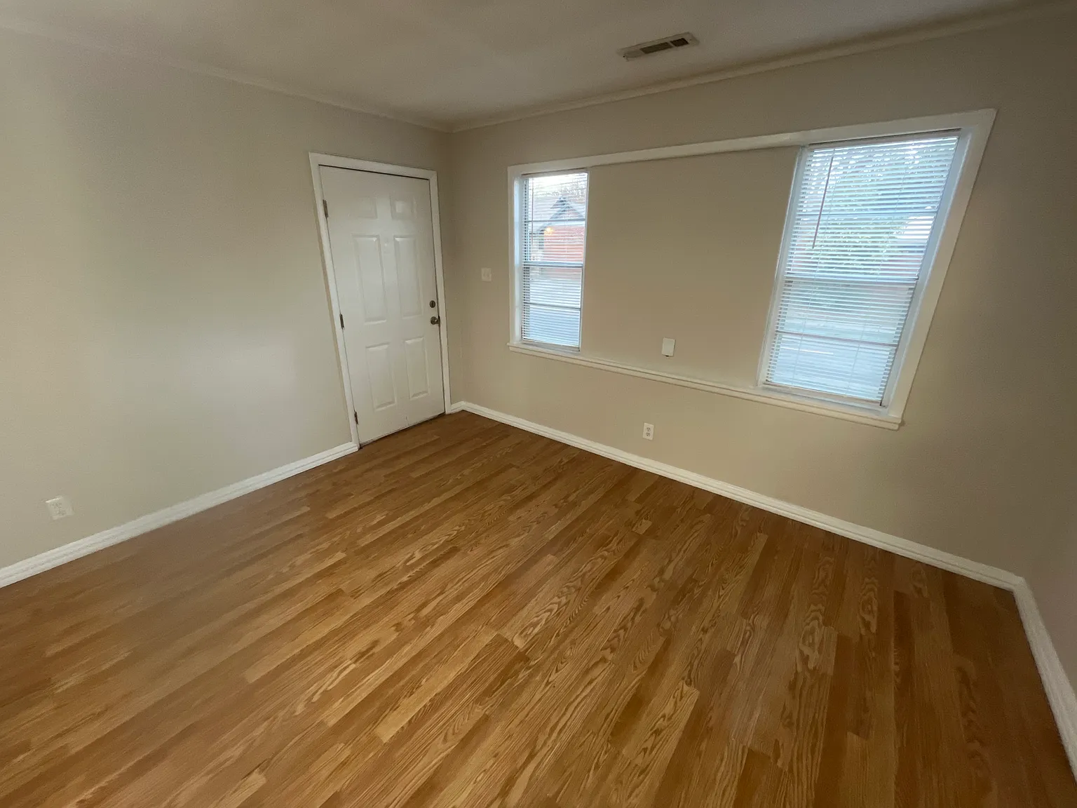 1 bed, $695 — Photo 2
