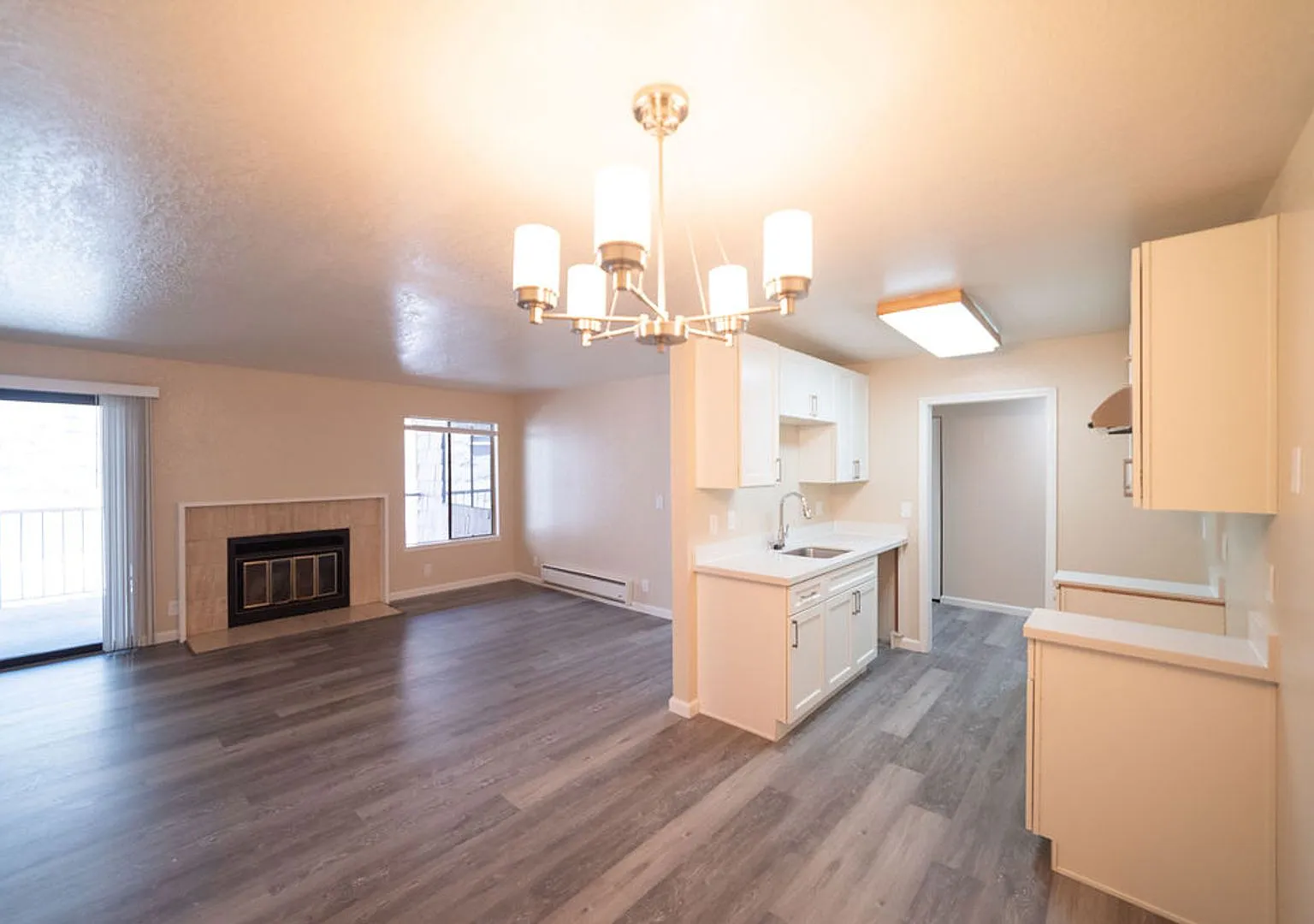 Beacon Hill Apartments — Photo 1