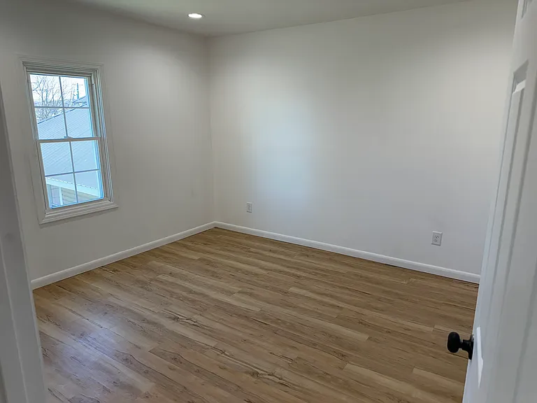 403 Wilson Ave #2 — Photo 9