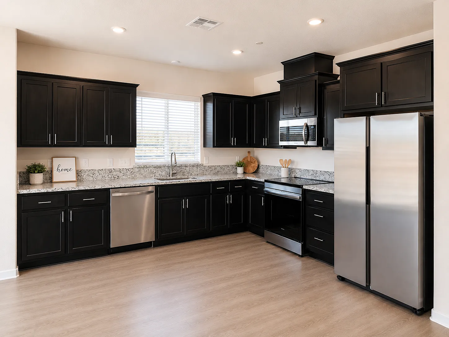 3 bed, 1251 sqft, $2,795 — Photo 2