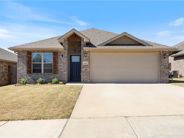 6103 NW McClellen St, Bentonville, AR 72713
