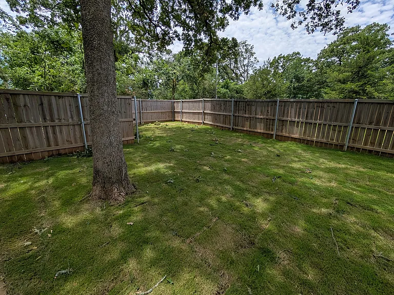 612 E Shepherd St — Photo 15