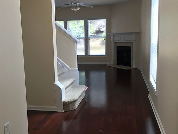 4th image of 2117 Staunton Dr