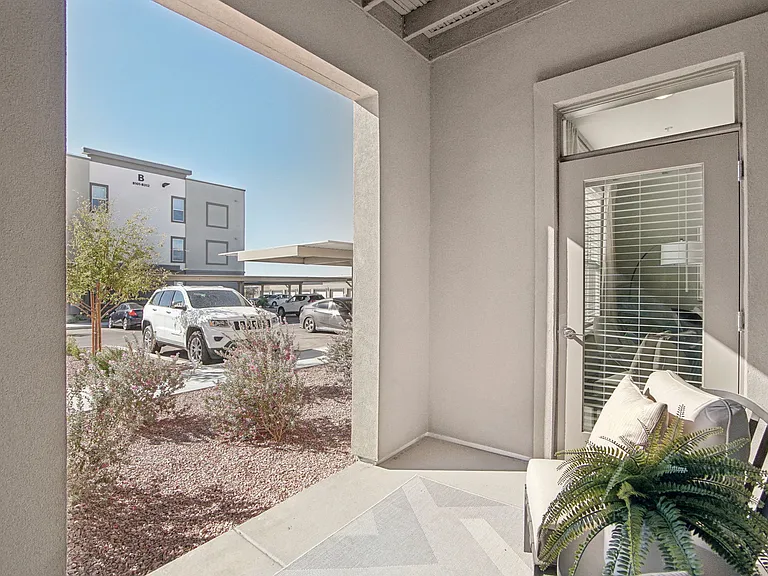 The Maddox Luxury Apartments — Photo 44