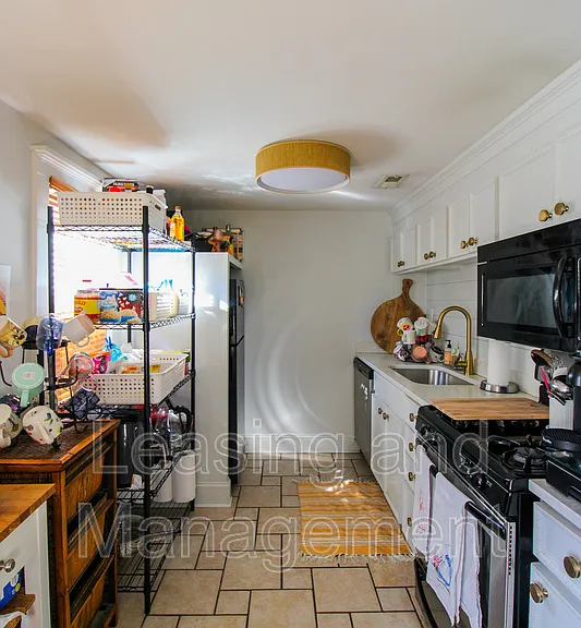 5 Kracke St #B — Photo 4