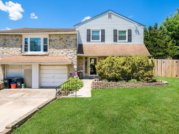 14 McCarthy Ave, Hulmeville, PA 19047