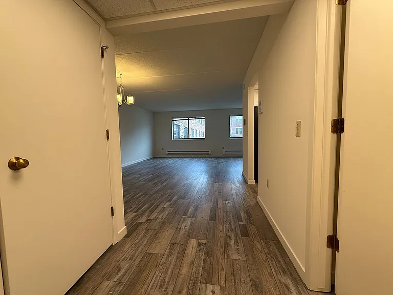 Wingra West Apartments — Photo 61