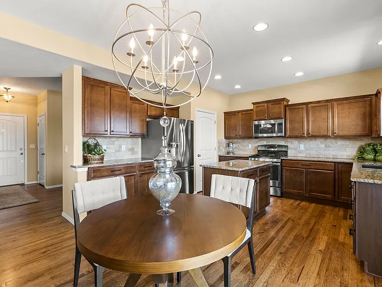 6568 Sawbuck Rd — Photo 24