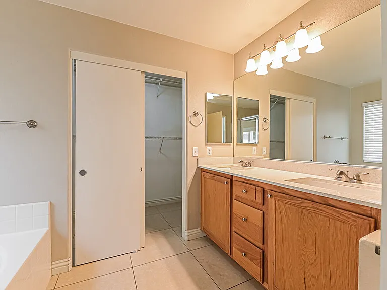 3370 Wasatch Cedars St — Photo 11