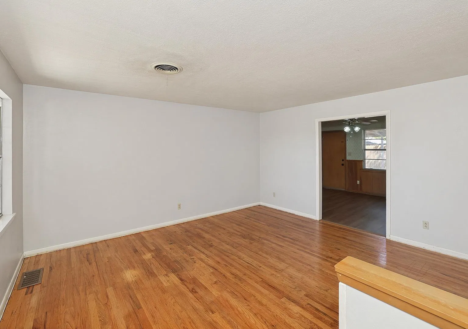 4015 Tulane — Photo 3