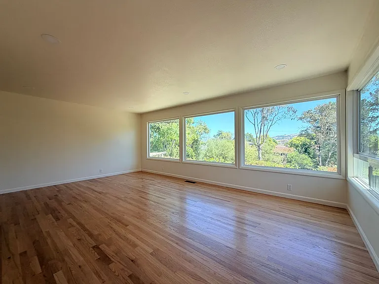 11 Birch Ave — Photo 10