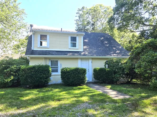 15 Bee Ln, Centerville, MA 02632