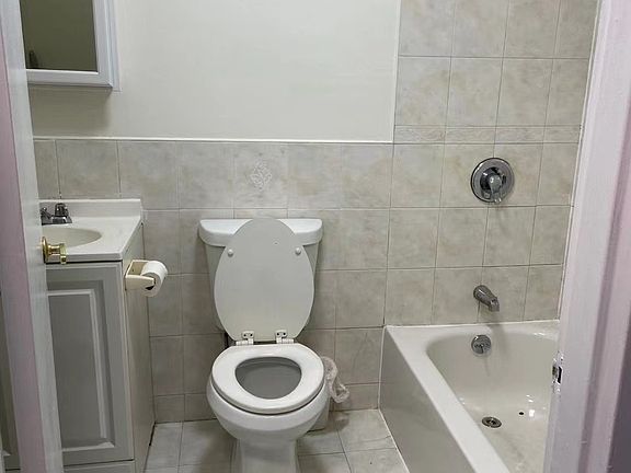 5th image of 8703 Kingston Pl