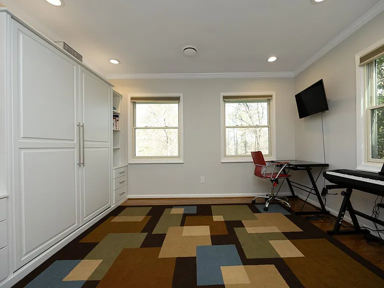 506 Bayberry Dr — Photo 37