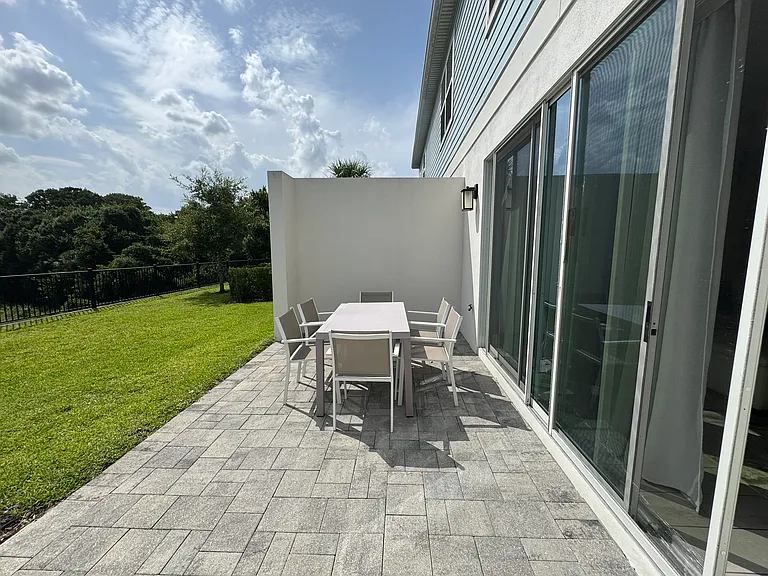 768 Driving Range Ct — Photo 23