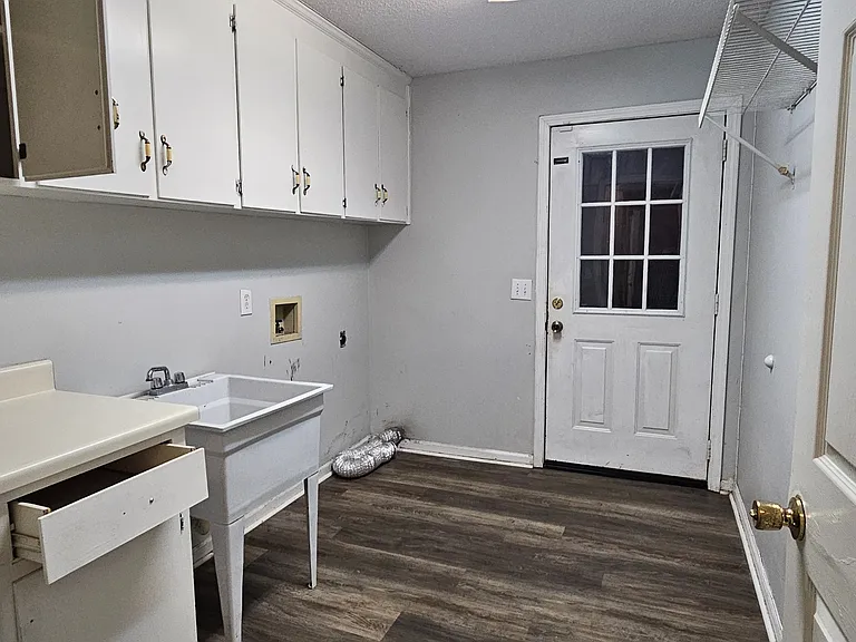 211 Plantation Rd — Photo 56