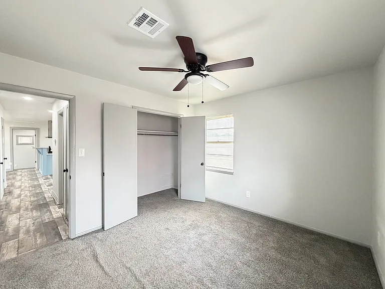2417 NW 42nd St — Photo 17