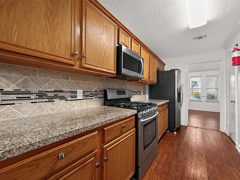 9323 Eaglewood Shadow Ct — Photo 24