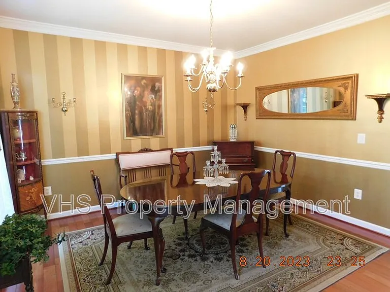 2055 Freeman Dr — Photo 7