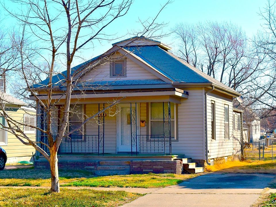 1st image of 246 N Oakdale Ave