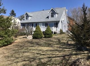 2 Howard Rd, Gloucester, MA 01930