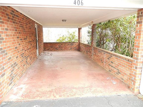 4th image of 406 College Park Dr