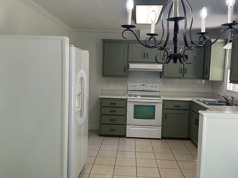 2801 Granbrook Dr — Photo 6
