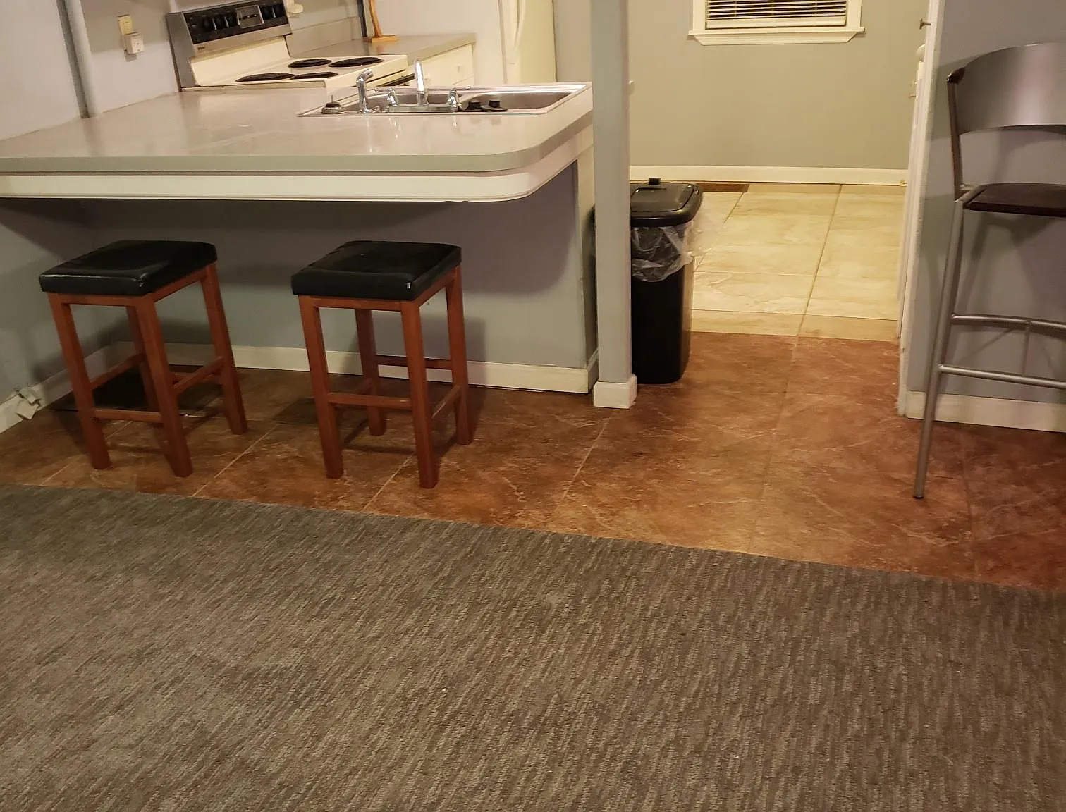 3 bed, 672 sqft, $1,500 — Photo 2