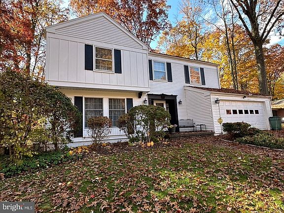 2nd image of 648 Wiltshire Dr
