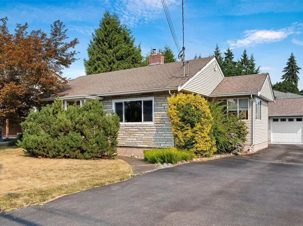 3059 Westview St, North Cowichan, BC V9L 2C4