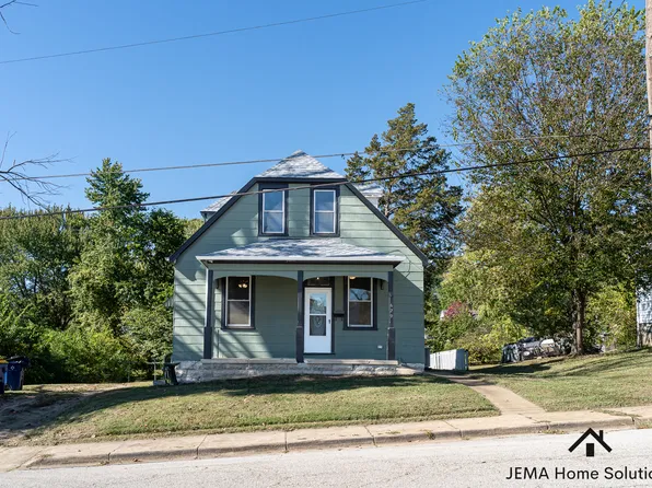 629 Elm St, Washington, MO 63090