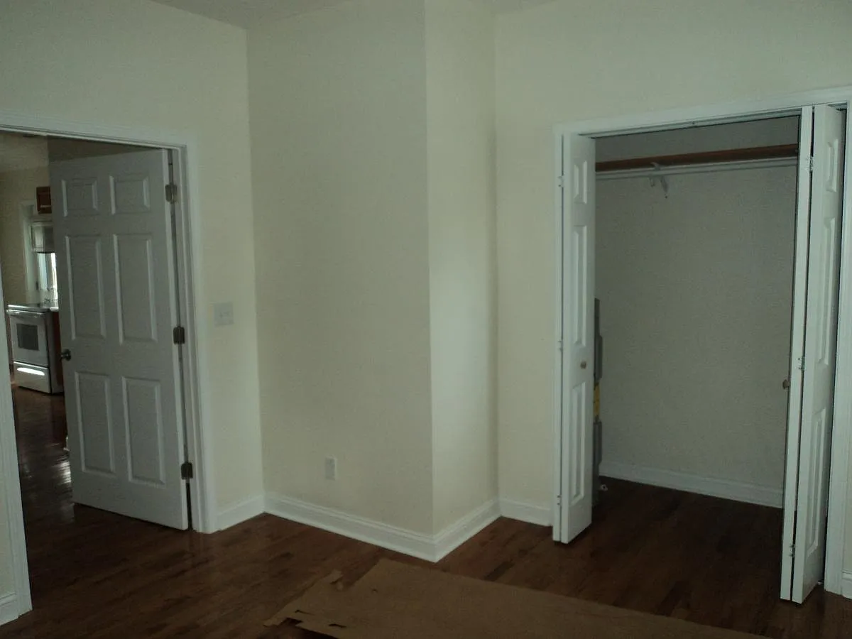 719 1/2 W 3rd St #1 photo 1