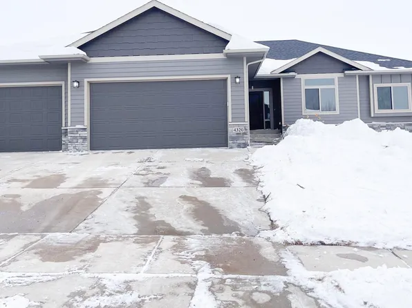 4320 S Orchid Ave, Sioux Falls, SD 57110