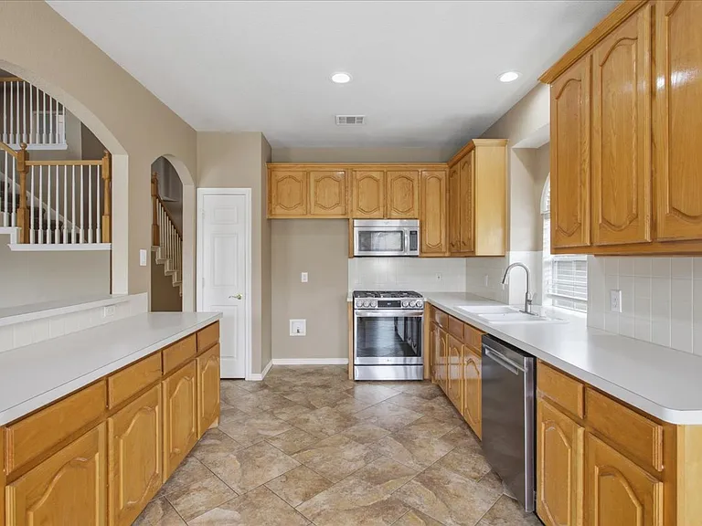 16-5020 Woodmeadow Dr -16_07172026