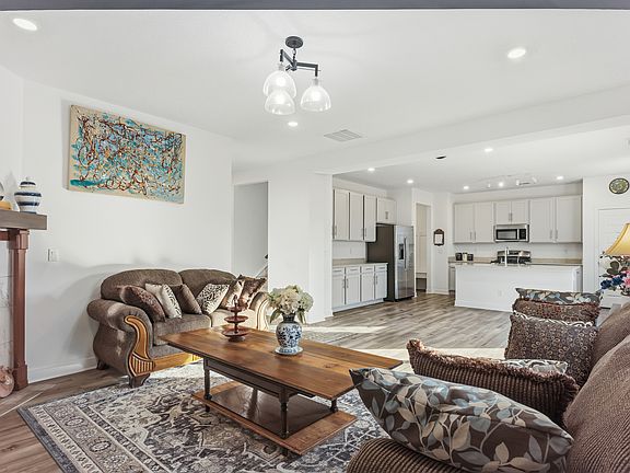 2nd image of 7658 Hillway Dr