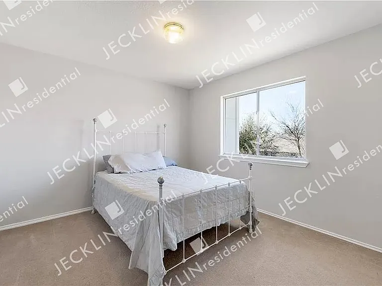 100 David Dr — Photo 19