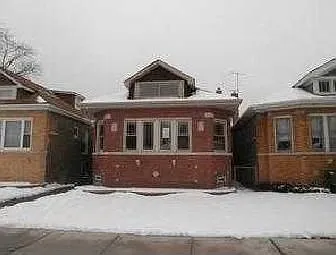 8407 S Dante Ave photo 1