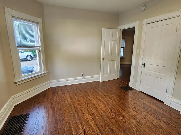 413 Ingleside Ter — Photo 4