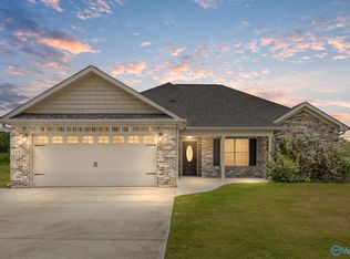 115 Azuba Ct, Hazel Green, AL 35750