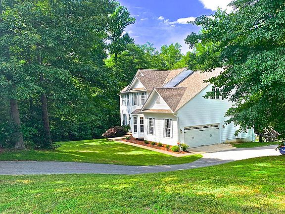 2nd image of 42880 Mary Beth Ct